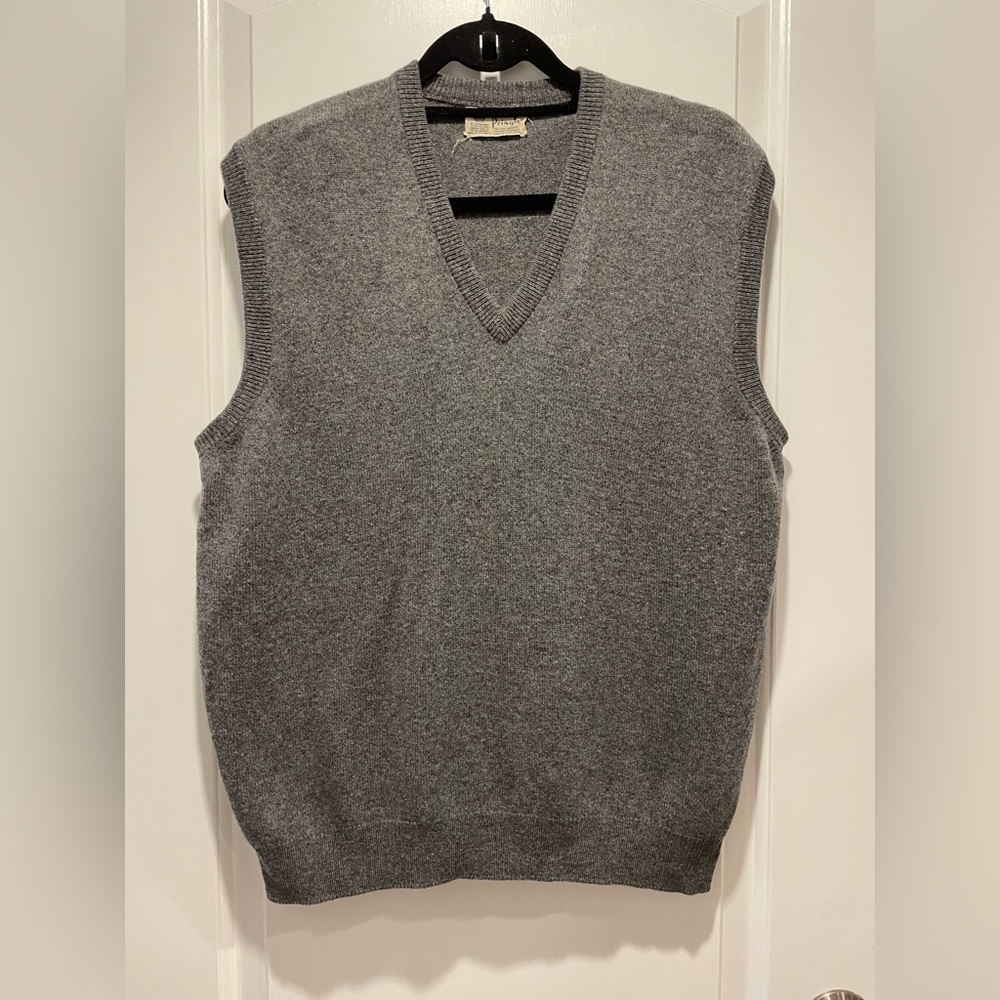 Pringle of Scotland Men's Gray Sweater Vest size 46